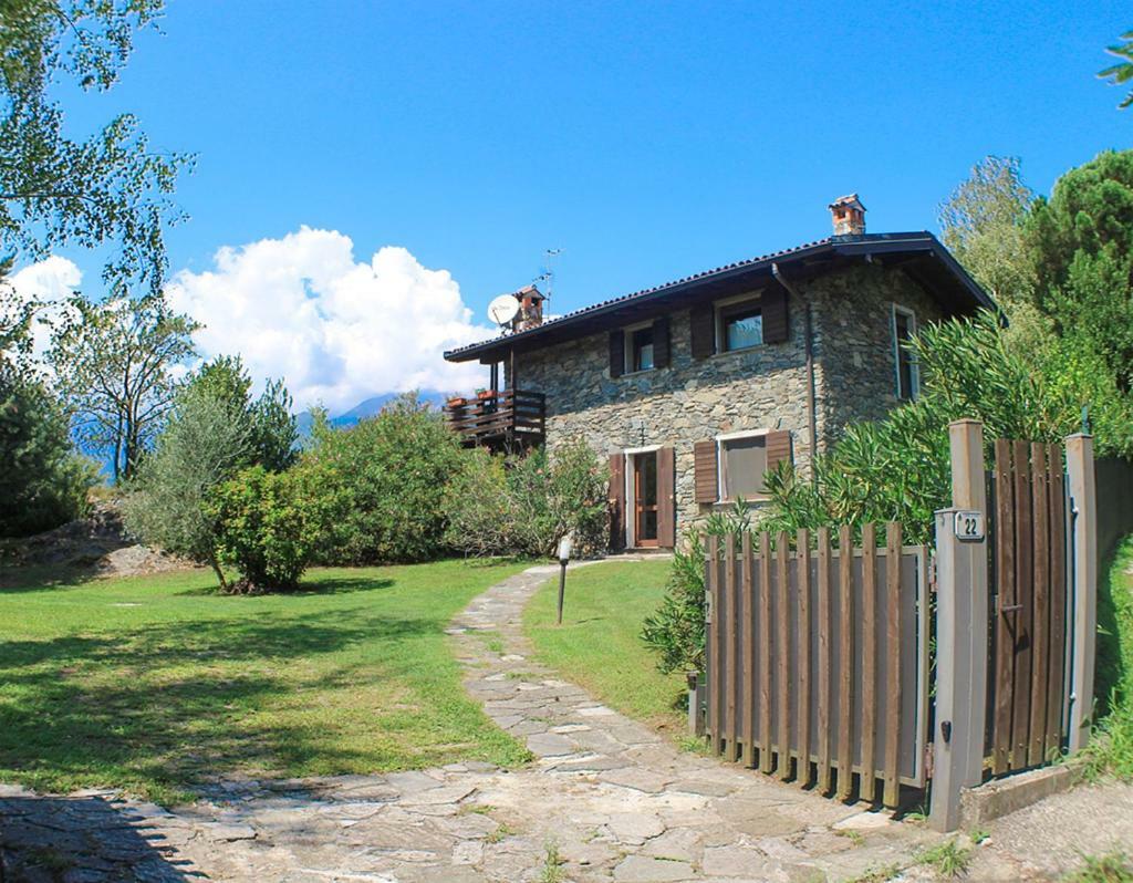 Villa Erica Con Piscina Privata Sul Lago Di Como Colico Zewnętrze zdjęcie