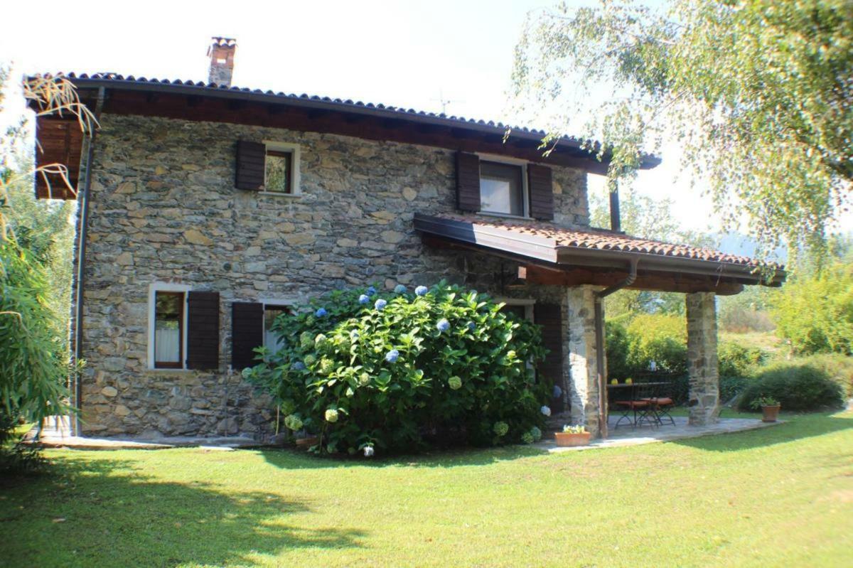 Villa Erica Con Piscina Privata Sul Lago Di Como Colico Zewnętrze zdjęcie